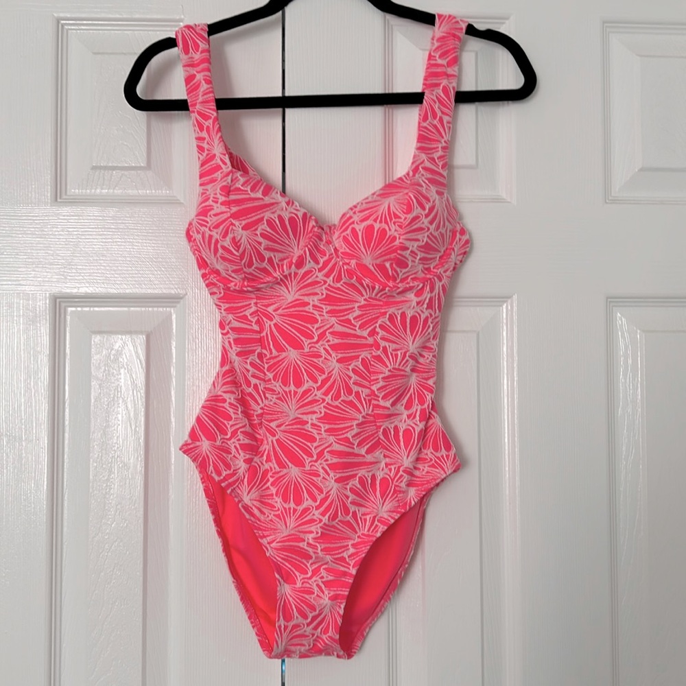 One Piece Hot Pink Swimsuit size SMALL NWT
